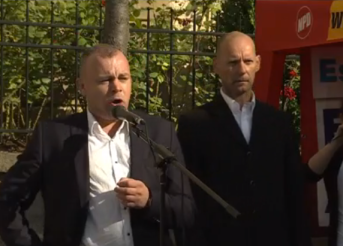 NPD-Landesvorsitzender Patrick Wieschke (l.) und Hanjo Wegmann (r.) - Screenshot aus MDR-Beitrag